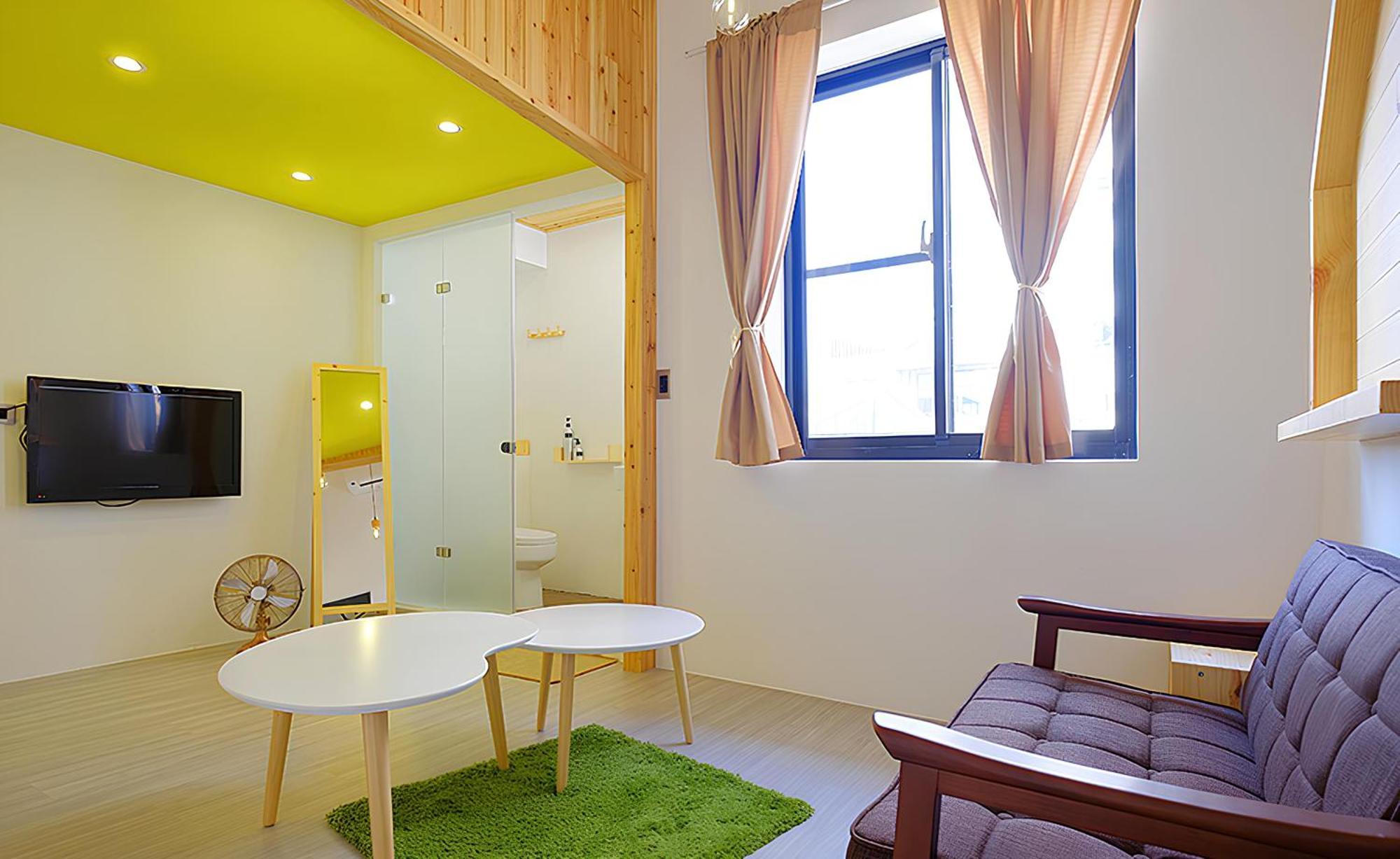 Baker Street London Style Inn Tainan Exterior photo